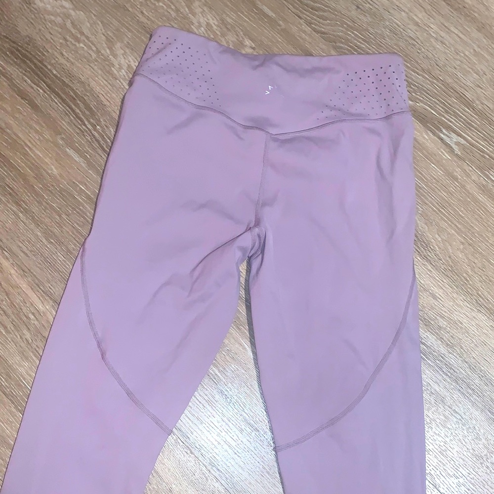 Like new VARLEY laser-cut pink taupe leggings sz small